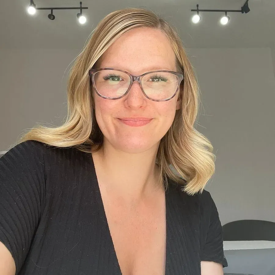 Elizabeth S. — RevivaGlow review